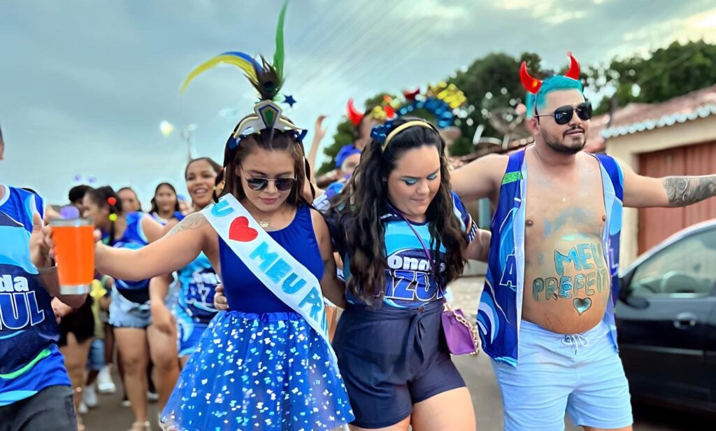 Casal Onda Azul